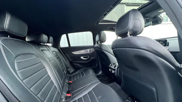 MERCEDES-BENZ EQC 400 AMG LINE 4MATIC l 408 PS