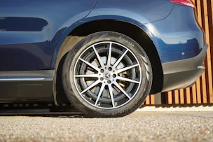 MERCEDES-BENZ EQC 400 AMG LINE 4MATIC l 408 PS