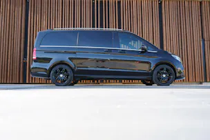 MERCEDES-BENZ V 250 d AVANTGARDE AMG LINE BLACK LANG 4MATIC 7G-TRONIC l 190 PS