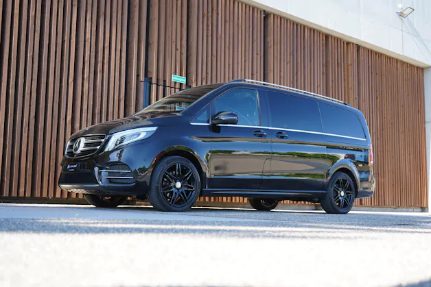 MERCEDES-BENZ V 250 d AVANTGARDE AMG LINE BLACK LANG 4MATIC 7G-TRONIC l 190 PS