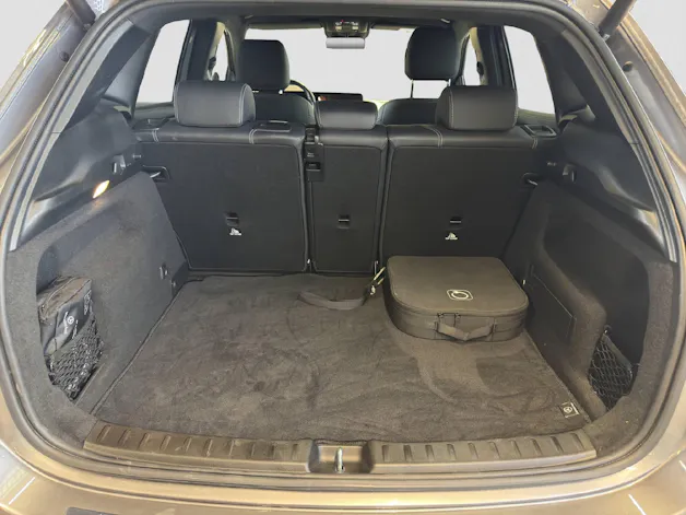 MERCEDES-BENZ GLA 250 e Progressive