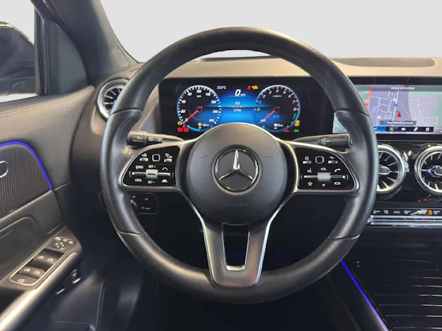 MERCEDES-BENZ GLA 250 e Progressive