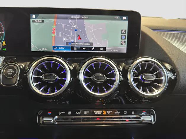 MERCEDES-BENZ GLA 250 e Progressive