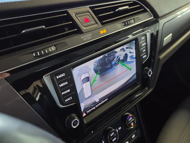 VW Touran 2.0 TDI R-Line DSG 7-Plätzer