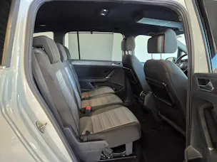 VW Touran 2.0 TDI R-Line DSG 7-Plätzer
