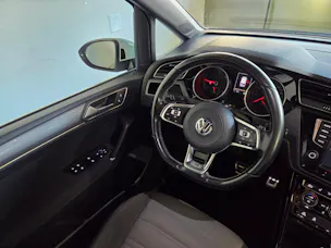VW Touran 2.0 TDI R-Line DSG 7-Plätzer