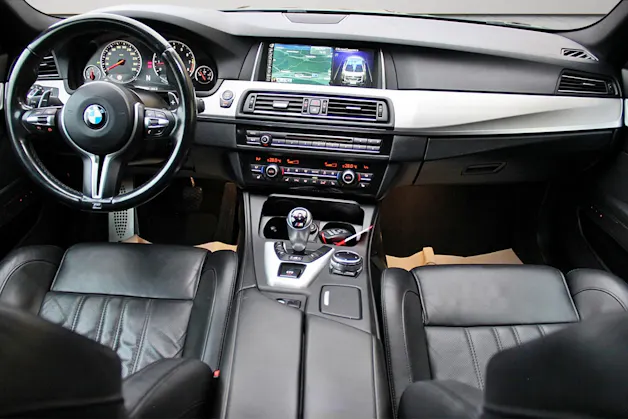 BMW M5 Competition Drivelogic