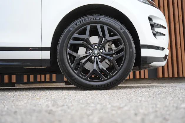 Land Rover RANGE ROVER EVOQUE R-DYNAMIC P 200 AT9 l 200 PS