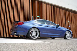 BMW Alpina BMW-ALPINA B6 BiTURBO 4.4 V8 COUPÉ SWITCH-TRONIC l 540 PS
