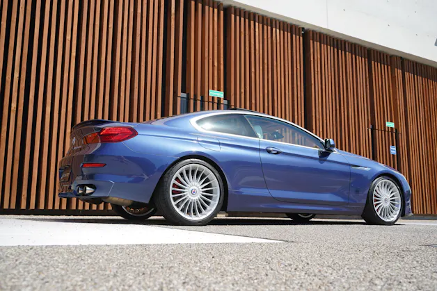 BMW Alpina BMW-ALPINA B6 BiTURBO 4.4 V8 COUPÉ SWITCH-TRONIC l 540 PS