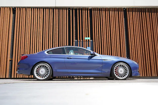 BMW Alpina BMW-ALPINA B6 BiTURBO 4.4 V8 COUPÉ SWITCH-TRONIC l 540 PS