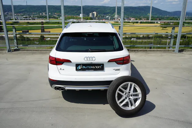 AUDI A4 ALLROAD 45 TDI QUATTRO S-TRONIC l 218 PS