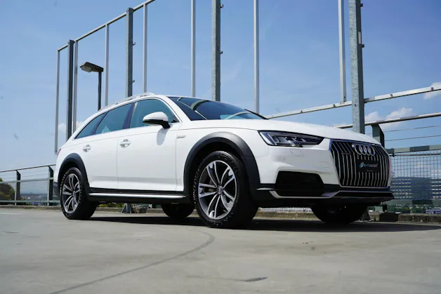 AUDI A4 ALLROAD 45 TDI QUATTRO S-TRONIC l 218 PS