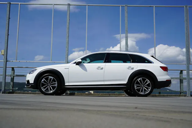 AUDI A4 ALLROAD 45 TDI QUATTRO S-TRONIC l 218 PS
