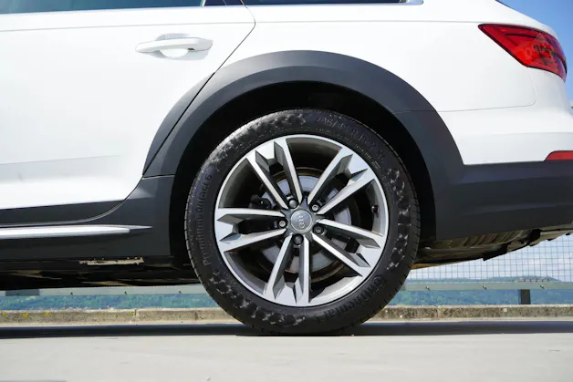 AUDI A4 ALLROAD 45 TDI QUATTRO S-TRONIC l 218 PS