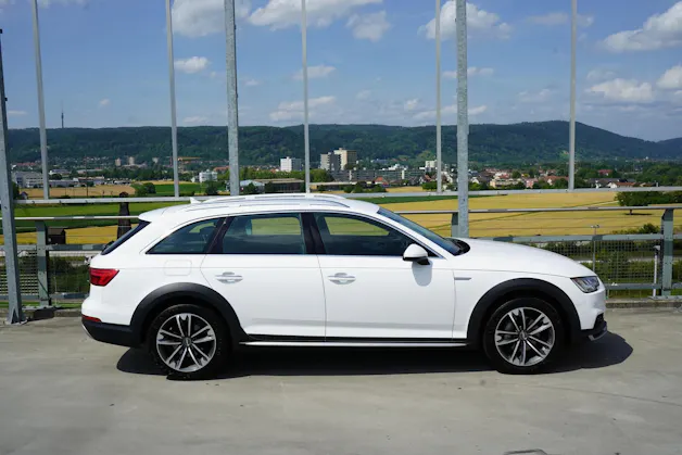 AUDI A4 ALLROAD 45 TDI QUATTRO S-TRONIC l 218 PS