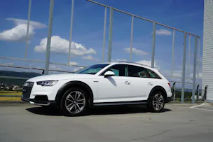 AUDI A4 ALLROAD 45 TDI QUATTRO S-TRONIC l 218 PS