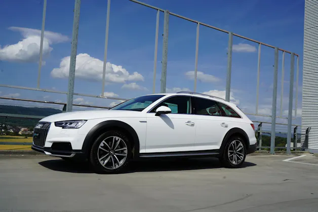 AUDI A4 ALLROAD 45 TDI QUATTRO S-TRONIC l 218 PS