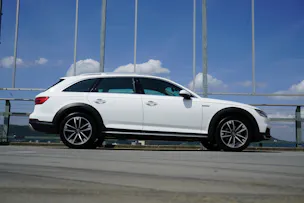 AUDI A4 ALLROAD 45 TDI QUATTRO S-TRONIC l 218 PS