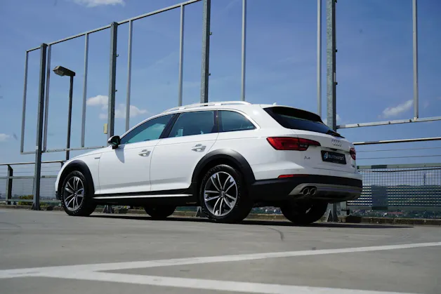 AUDI A4 ALLROAD 45 TDI QUATTRO S-TRONIC l 218 PS