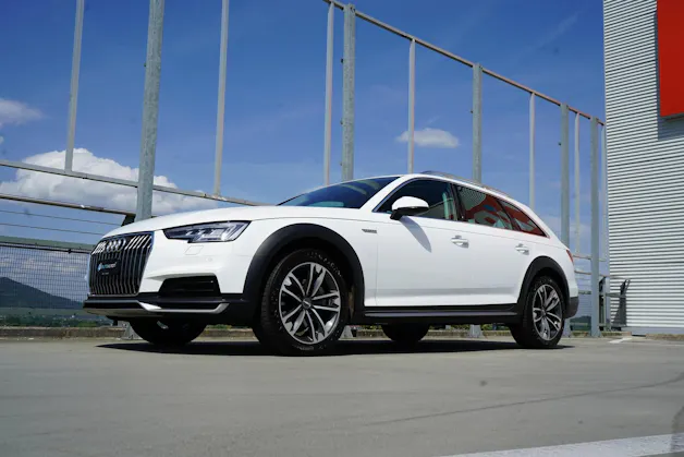AUDI A4 ALLROAD 45 TDI QUATTRO S-TRONIC l 218 PS