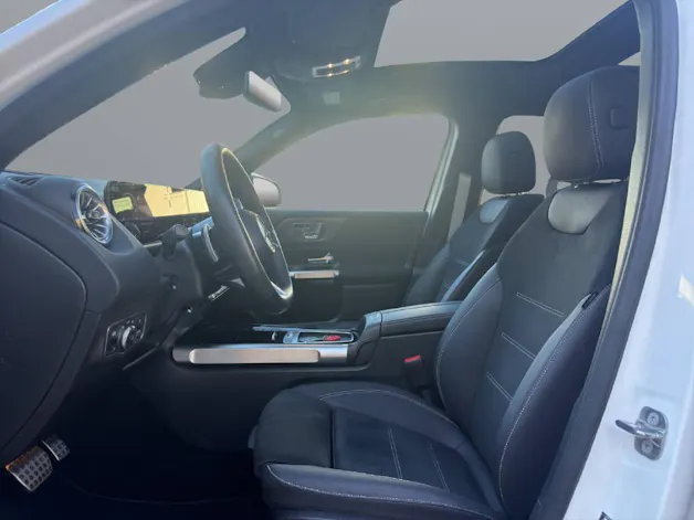 MERCEDES-BENZ GLB 250 AMG Line 4matic
