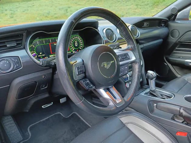 FORD Mustang Fastback 5.0 V8 Mach 1 Automat