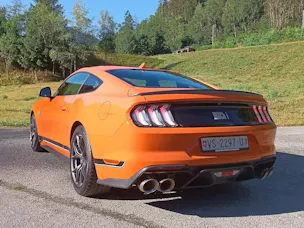 FORD Mustang Fastback 5.0 V8 Mach 1 Automat