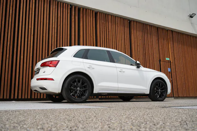 AUDI Q5 2.0 TDI SPORT BLACK QUATTRO S-TRONIC l 190 PS