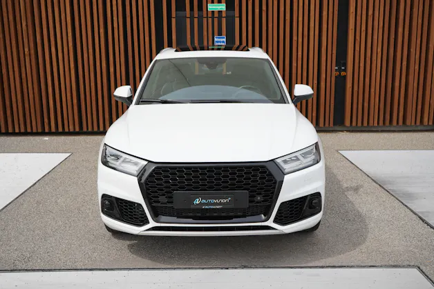 AUDI Q5 2.0 TDI SPORT BLACK QUATTRO S-TRONIC l 190 PS