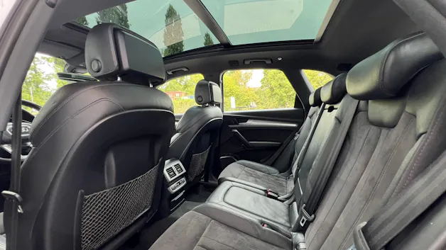 AUDI Q5 2.0 TDI SPORT BLACK QUATTRO S-TRONIC l 190 PS