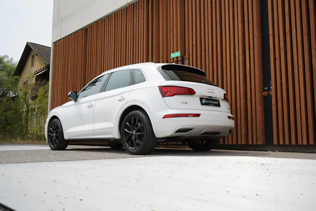 AUDI Q5 2.0 TDI SPORT BLACK QUATTRO S-TRONIC l 190 PS