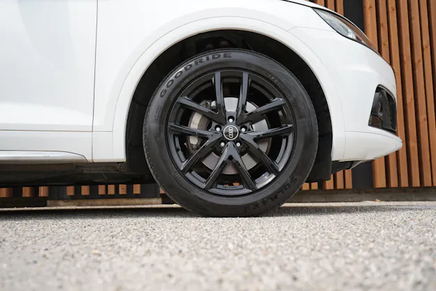 AUDI Q5 2.0 TDI SPORT BLACK QUATTRO S-TRONIC l 190 PS