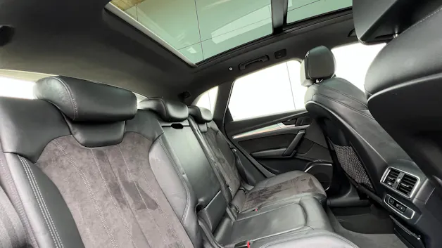 AUDI Q5 2.0 TDI SPORT BLACK QUATTRO S-TRONIC l 190 PS
