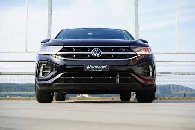 VW T-ROC 2.0 TSI R-LINE DSG 4MOTION l 190 PS