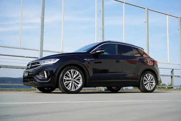 VW T-ROC 2.0 TSI R-LINE DSG 4MOTION l 190 PS