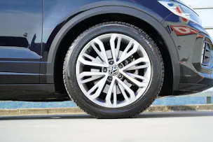 VW T-ROC 2.0 TSI R-LINE DSG 4MOTION l 190 PS