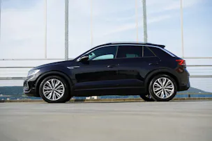 VW T-ROC 2.0 TSI R-LINE DSG 4MOTION l 190 PS