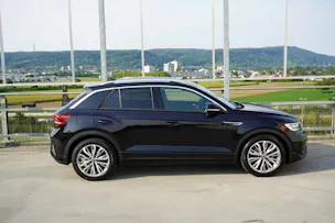 VW T-ROC 2.0 TSI R-LINE DSG 4MOTION l 190 PS