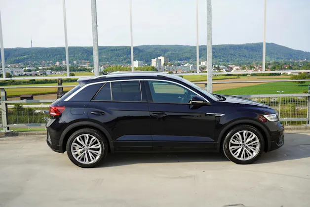 VW T-ROC 2.0 TSI R-LINE DSG 4MOTION l 190 PS
