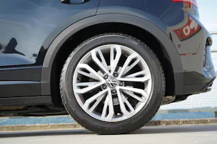 VW T-ROC 2.0 TSI R-LINE DSG 4MOTION l 190 PS