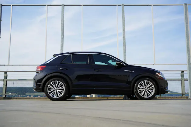 VW T-ROC 2.0 TSI R-LINE DSG 4MOTION l 190 PS