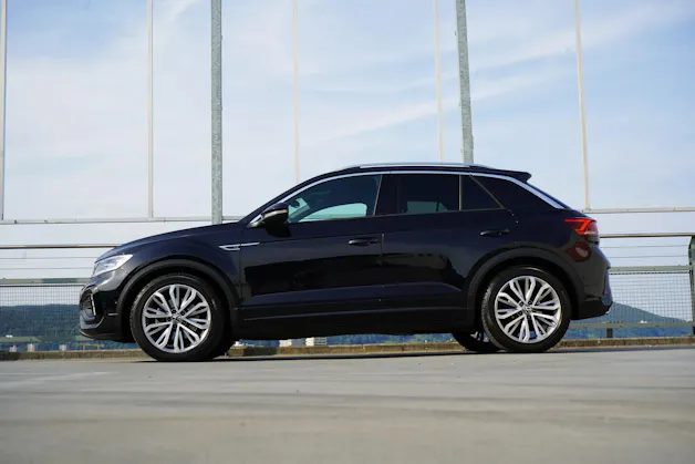 VW T-ROC 2.0 TSI R-LINE DSG 4MOTION l 190 PS