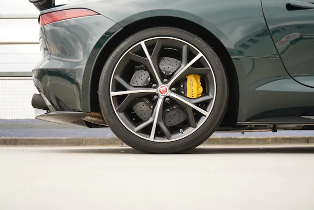 Jaguar F-TYPE CONVERTIBLE R 5.0 V8 PROJECT 7 AWD l 575 PS