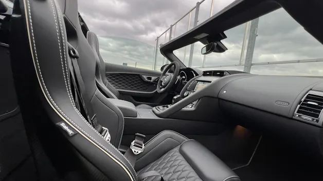 Jaguar F-TYPE CONVERTIBLE R 5.0 V8 PROJECT 7 AWD l 575 PS