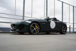 Jaguar F-TYPE CONVERTIBLE R 5.0 V8 PROJECT 7 AWD l 575 PS