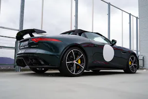 Jaguar F-TYPE CONVERTIBLE R 5.0 V8 PROJECT 7 AWD l 575 PS