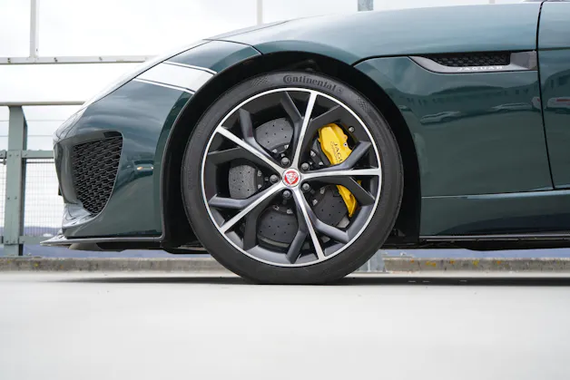 Jaguar F-TYPE CONVERTIBLE R 5.0 V8 PROJECT 7 AWD l 575 PS