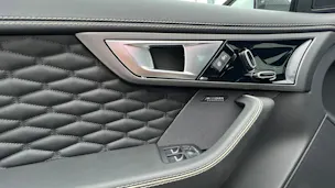 Jaguar F-TYPE CONVERTIBLE R 5.0 V8 PROJECT 7 AWD l 575 PS