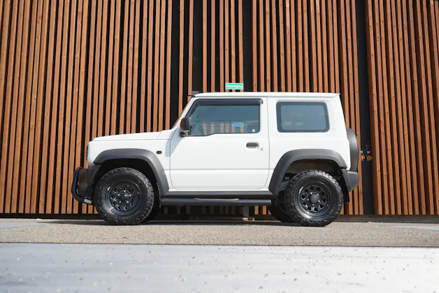 Suzuki JIMNY 1.5 COMPACT TOP 4x4 AUTOMAT l 102 PS